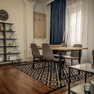 poseidons-apartment-on-white-tower-midas-home.hotels-of-thessaloniki.com/