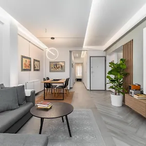 amazonia-apt-by-halu-apartments.hotels-of-thessaloniki.com/